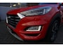 Hyundai Tucson 1.6 T-GDI 177PK AUTOMAAT PREMIUM LUXE! DEALER ONDERHOUDEN! PANORAMADAK STOELKOELING+VERWARMING LEDER ELECTR.STOELEN 19INCH LMV ADAPTIEVE CRUISE CLIMA CRUISE FULL LED ELECTR.KLEP ENZ...