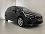 BMW 2-Serie Active Tourer 225XE M-sport Shadowline Navigatie Panoramadak HarmanKardon Camera Drive-assist-plus Leer Apple Carplay Keyless 17inch