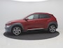 Hyundai Kona 1.6 GDI HEV Premium AUTOMAAT / Dealeronderhouden / Afneembare Trekhaak / 1300kg Trekgewicht / Stoelventilatie / Adaptieve Cruise Control / HUD / 18" LMV / Lederen bekleding /