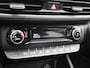 Hyundai Kona 1.6 GDI HEV Premium AUTOMAAT / Dealeronderhouden / Afneembare Trekhaak / 1300kg Trekgewicht / Stoelventilatie / Adaptieve Cruise Control / HUD / 18" LMV / Lederen bekleding /
