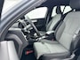 Volvo XC40 T4 Recharge Plus Dark | 18" | Elektrisch verstelbare stoelen | Harman Kardon | Trekhaak | Adaptieve cruise | BLIS | Keyless | Stoel/stuurverwarming | Parkeercamera