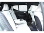 Volvo EX40 Single Motor Extended Range Ultra 82 kWh | | Lichtmetalen Velgen 5-Spaaks 19" | Dawn Fusion Microtech/Textiel Bekleding | Rondomzicht Camera | Voorstoelen & Stuurwiel Verwarmd | Verwarmbare Achterbank | Extra Getint Glas | Geluidsinstalatie Harman/ Kardon | Elektrische Stoelen Met Geheugen | Warmtepomp