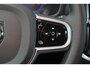 Volvo V60 T6 Recharge AWD Plus Dark - IntelliSafe Assist & Surround - 360º Camera - Harman/Kardon audio - Adaptieve LED koplampen - Verwarmde voorstoelen, stuur & achterbank - Parkeersensoren voor & achter - Elektr. bedienb. voorstoelen met geheugen - Extra getint glas - Elektr. inklapbare trekhaak - 18' LMV
