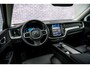 Volvo XC60 2.0 T6 Plug-in hybrid AWD Plus Dark | Adaptieve cruise control | Trekhaak | Stoel- en stuurverwarming | BLIS | Panorama dak |Schuif/kanteldak | Elektrisch verstelbare voorstoelen met geheugen |