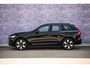 Volvo XC60 2.0 T6 Plug-in hybrid AWD Plus Dark | Adaptieve cruise control | Trekhaak | Stoel- en stuurverwarming | BLIS | Panorama dak |Schuif/kanteldak | Elektrisch verstelbare voorstoelen met geheugen |