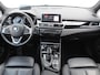 BMW 2-Serie Active Tourer 220i High Executive Edition AUTOMAAT / Trek gw 1500 / Lederen Bekleding / Navigatie / Elektrisch Schuif-/Kanteldak / Elektrisch Bedienbare Achterklep / Head-Up Display /