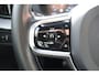 Volvo XC60 B4 R-Design 197pk Geartronic | Memory | ACC | Climate | Keyless | Camera | Stoelverwarming | Dodehoek | Carplay