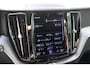 Volvo XC60 B4 R-Design 197pk Geartronic | Memory | ACC | Climate | Keyless | Camera | Stoelverwarming | Dodehoek | Carplay