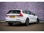 Volvo V60 2.0 T6 Plug-in hybrid AWD Plus Dark | Trekhaak | 360 camera | Harman Kardon audio | Stoel- en stuurwielverwarming | Adaptive cruise control | Dode hoek detectie BLIS |