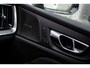 Volvo V60 2.0 T6 Plug-in hybrid AWD Plus Dark | Trekhaak | 360 camera | Harman Kardon audio | Stoel- en stuurwielverwarming | Adaptive cruise control | Dode hoek detectie BLIS |
