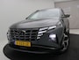 Hyundai Tucson 1.6 T-GDI PHEV Premium 4WD AUTOMAAT /Trekhaak / 1ste Eigenaar / NL auto / Dealer onderhouden / Navigatie / Lederen bekleding / Stoelverwarming Voor & Achter / Adaptieve Cruise Control /