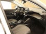 Peugeot e-208 EV Allure 50 kWh - SOH 93%! - ORIGINEEL NEDERLANDSE AUTO - APPLE CARPLAY/ANDROID AUTO - CRUISE CONTROL - BLUETOOTH TELEFOONVOORBEREIDING - KEYLESS ENTRY/START - HALF LEDEREN BEKLEDING - STOELVERWARMING