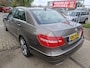 Mercedes-Benz E-klasse 300 CDI Avantgarde NETTE FRISSE AUTO ! MET NIEUWE APK !