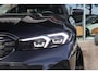 BMW 3-Serie (g20) 330e M-Sport 292pk | Harman/Kardon | Camera | Sfeer | Cruise | Climate | Pano | DAB | Stoelverwarming