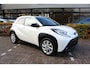 Toyota Aygo X 1.0 VVT-i MT First | Rijklaar | Stoel-/stuurverw. | Clima | LED | Privacyglass | Apple/Android | Camera | Adap.cruise