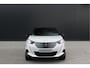 Peugeot e-2008 EV GT 50 kWh - Stoelverwarming - Camera - Pano - Navi - Adaptive Cruise - Blind Spot - Rijklaar