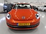 Volkswagen Beetle Cabriolet 1.2 TSI Club Xenon Fender Airco-ecc Navigatie App Connect Stoelverwarming PDC Boekjes Lage km.stand 18 inch Twister velgen Habanero Oranje metallic Zeer nette staat
