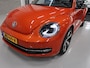Volkswagen Beetle Cabriolet 1.2 TSI Club Xenon Fender Airco-ecc Navigatie App Connect Stoelverwarming PDC Boekjes Lage km.stand 18 inch Twister velgen Habanero Oranje metallic Zeer nette staat