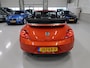 Volkswagen Beetle Cabriolet 1.2 TSI Club Xenon Fender Airco-ecc Navigatie App Connect Stoelverwarming PDC Boekjes Lage km.stand 18 inch Twister velgen Habanero Oranje metallic Zeer nette staat