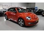 Volkswagen Beetle Cabriolet 1.2 TSI Club Xenon Fender Airco-ecc Navigatie App Connect Stoelverwarming PDC Boekjes Lage km.stand 18 inch Twister velgen Habanero Oranje metallic Zeer nette staat