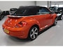 Volkswagen Beetle Cabriolet 1.2 TSI Club Xenon Fender Airco-ecc Navigatie App Connect Stoelverwarming PDC Boekjes Lage km.stand 18 inch Twister velgen Habanero Oranje metallic Zeer nette staat