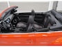 Volkswagen Beetle Cabriolet 1.2 TSI Club Xenon Fender Airco-ecc Navigatie App Connect Stoelverwarming PDC Boekjes Lage km.stand 18 inch Twister velgen Habanero Oranje metallic Zeer nette staat