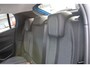 Peugeot e-208 EV Style 50 kWh | 11 kW lader | Armsteun voor | Bestuurdersstoel in hoogte verstelbaar