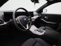 BMW 3-Serie Touring 320e AUTOMAAT | ELEKTRISCH WEGKLAPBARE TREKHAAK | ADAPTIEVE CRUISE | NAVIGATIE | MEMORY | SPORTSTOELEN | LEDER | CLIMA | ELEKTRISCHE STOEL | 12 MAANDEN BOVAG GARANTIE |