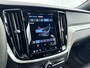 Volvo V60 T6 Recharge Plus Dark | 18" | Sportstoelen | Harman Kardon | Trekhaak | Elektr. verst. stoelen | Adaptieve cruise | BLIS | Stoel/stuur/achterbankverwarming