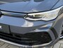 Volkswagen Golf 1.5 eTSI R-Line, Pano, Trekhaak