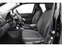 Toyota Yaris Cross 1.5 Hybrid Dynamic | Dodehoek detectie | Stoel-/stuurverwarming | Navigatie | Parkeersensoren voor/achter | Apple Carplay / Android Auto | 17 inch