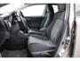 Toyota Auris 1.8 Hybrid Dynamic | Trekhaak | Navigatie | Keyless | Cruise Control | Clima | Parkeersensoren achter | Camera | 16 inch