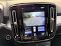 Volvo XC40 1.5 T4 Recharge R-Design Automaat | Panoramadak | LED verlichting | Sportstoelen leer | DAB | Apple CarPlay | 360 graden camera | Cruise control adaptief & Pilot Assist | harman/kardon Audio | Parkeersensoren voor en achter