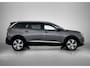 Peugeot 5008 1.2 Hybrid Allure Pack Business 136pk Automaat | Trekhaak | Navigatie | Climate Control | Cruise Control | Achteruitrijcamera | LED | 18" Lichtmetalen Velgen | DAB Ontvanger | Apple Carplay/Android Auto |