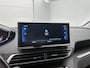 Peugeot 3008 1.2 Active 130pk Automaat | 1ste Eigenaar | Trekhaak | Navigatie via Apple Carplay/Android Auto | Climate Control | Cruise Control | Achteruitrijcamera | 17" Lichtmetalen Velgen | DAB Ontvanger | LED |