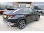 Hyundai Tucson 1.6 T-GDI PHEV Premium 4WD | DEMO DEAL: 299,- P/M! | 360 camera | Adaptive Cruise Control | Lederen bekleding | Elektrische stoel met geheugen | | Autonomous Emergency Braking | Bots waarschuwing systeem | Cruise control adaptief met Stop&Go