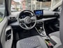 Toyota Yaris Hybrid Dynamic Plus | Stoel + Stuurverwarming, Lichtmetalen velgen, Keyless, Licht + Regensensor, Startknop