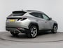 Hyundai Tucson 1.6 T-GDI HEV COMFORT DE LUXE | NAVI | LEDER | CLIMA | CRUISE | CAMERA | PDC VOOR & ACHTER | PDC VOOR & ACHTER | 19''LM VELGEN | FABRIEKSGARANTIE GELDIG T/M 3-2027! |