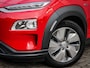 Hyundai Kona Electric EV Fashion 64 kWh | Clima | Cruise | Navi | Camera | Pdc | Led | Lichtmetaal | 3 fase lader