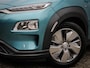 Hyundai Kona Electric EV Fashion 64 kWh | Clima | Cruise | Navi | Led | Lichtmetaal | Pdc | SOH 96,7% | 3 fase lader
