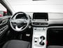 Hyundai Kona Electric EV Fashion 64 kWh | Clima | Cruise | Navi | Pdc | Camera | Lichtmetaal | Led | SOH 100% | 3 fase lader