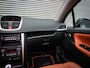 Peugeot 207 CC 1.6 VTi | Clima | Cruise | Leer | Stoelverwarming | Trekhaak | Lichtmetaal |
