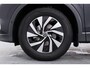 Volkswagen Tiguan 1.5 eTSI Life Edition | 1e Eigenaar! | Trekhaak | Adaptive Cruise | Navi By App | LED | Stoel-/stuurverwarming | Sfeerverlichting | BLIS | Keyless | DAB | Lichtmetalen Velgen