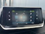 Peugeot e-208 EV Allure 50 kWh 136pk | Camera | 17'' Lichtmetalen velgen | Panoramadak | Carplay Navigatie | Climate controle | Cruise controle | Parkeersensoren achter | Digitaal cockpit | Half lederen bekleding