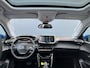 Peugeot e-208 EV Allure 50 kWh 136pk | Camera | 17'' Lichtmetalen velgen | Panoramadak | Carplay Navigatie | Climate controle | Cruise controle | Parkeersensoren achter | Digitaal cockpit | Half lederen bekleding