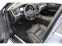 Volvo XC60 B5 250PK Momentum Exclusive | 19'' | Panoramadak | Head-up | H&K Audio | Stoel verw. | Achteruitrijcamera | Cruise cont.