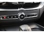 Volvo XC60 B5 250PK Momentum Exclusive | 19'' | Panoramadak | Head-up | H&K Audio | Stoel verw. | Achteruitrijcamera | Cruise cont.
