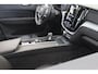 Volvo XC60 B5 250PK Momentum Exclusive | 19'' | Panoramadak | Head-up | H&K Audio | Stoel verw. | Achteruitrijcamera | Cruise cont.