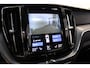 Volvo XC60 B5 250PK Momentum Exclusive | 19'' | Panoramadak | Head-up | H&K Audio | Stoel verw. | Achteruitrijcamera | Cruise cont.