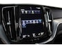 Volvo XC60 B5 250PK Momentum Exclusive | 19'' | Panoramadak | Head-up | H&K Audio | Stoel verw. | Achteruitrijcamera | Cruise cont.